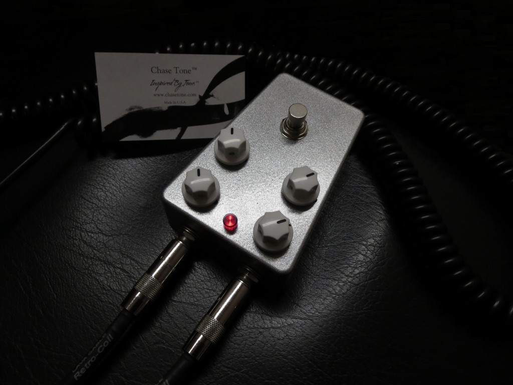 Chase Tone Silver Stardust White Knobs